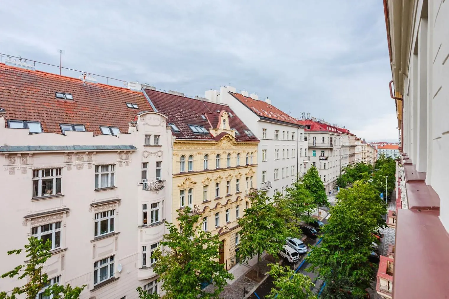 Blueground Prague 2 Renovated Namesti Miru Prg-33 Διαμέρισμα